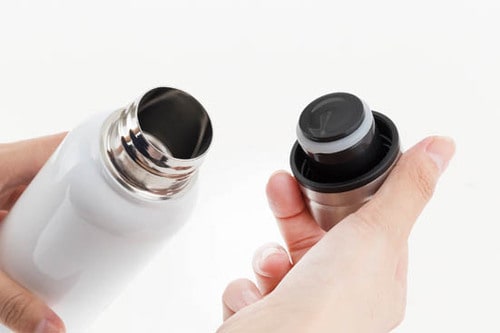 デザインも機能も3000円レベル3COINSのサーモボトル イメージ