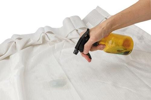 ステップ1：液体洗剤をスプレー イメージ2