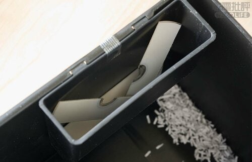 ＜機能性＞ディスク細断用のトレイも搭載 シュレッダーおすすめ イメージ