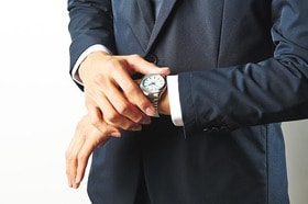 ビジネスシーンに活躍！ お値段以上のおすすめ腕時計2選のイメージ
