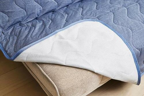 「もっとひんやり持続消臭敷パッド」２