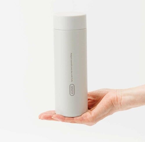製品のなかでダントツの軽さ！ 水筒おすすめ イメージ