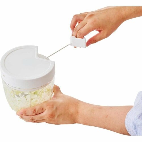 キッチン用品おすすめ ニトリ 食洗機対応引っ張り式みじん切り器 泡立て ふた付(M KK01) イメージ