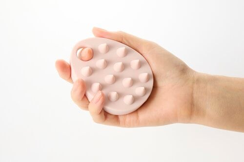 ころんとした見た目も可愛い シャンプーブラシおすすめ イメージ