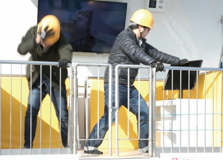 ホントに微動だにじない「耐震ジェル」見つけちゃいました【起震車でガチ比較】