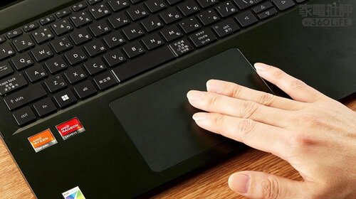 タッチパッドが大きくジェスチャーがしやすい エイサー(acer)「Swift Edge 16 SFE16-41-A76Z/W」おすすめ イメージ