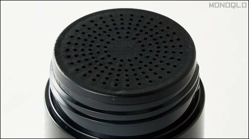 【使いやすさ】真ん中以外からの粉の出方は良い 増毛パウダーおすすめ イメージ