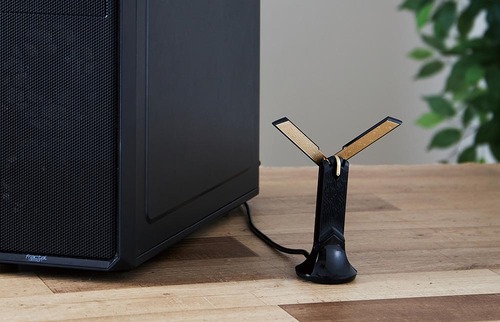 アンテナ付きのASUS「USB-AX56」はデスクトップに有用 イメージ