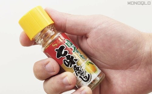 テストで実証：フタの開け閉めがラク エスビー食品「ゆず入り七味唐からし」おすすめ イメージ