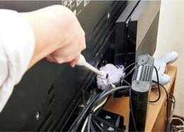 テレビ裏のホコリをとる！ 伸びるハンディモップおすすめ6選｜『LDK』とお掃除のプロが伝授