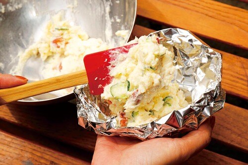 2：アルミホイルに入れる イメージ