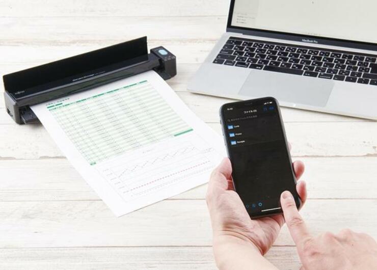 どんな場所でも仕事OK！リモートワーク“ベストガジェット”4選｜『家電批評』がセレクト