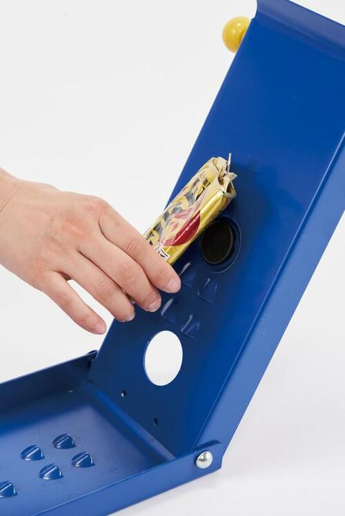 マグネットにスチール缶がくっ付くのがポイント! イメージ