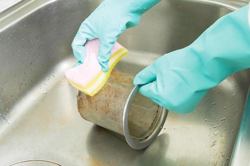 ヌメッてイヤな排水口まわりは排水カゴをやめるのがいい？ 排水口カバーおすすめ イメージ