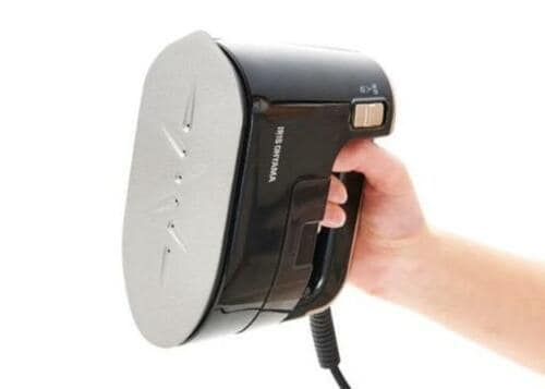 小回りが利くからギュッと時間を短縮できる！ アイリスオーヤマ「衣類スチーマー」 イメージ2