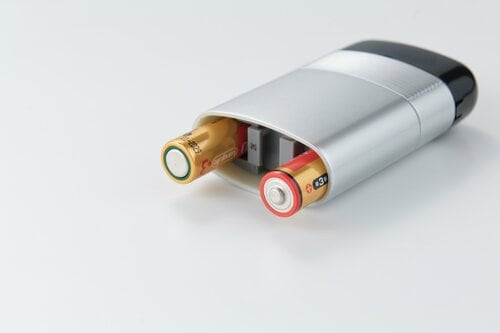 選び方2:バッテリーと充電方式 小型シェーバーおすすめ イメージ