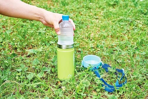 ペットボトルの保冷効果はまずまず オートキャンプに役立つアイテムおすすめ イメージ