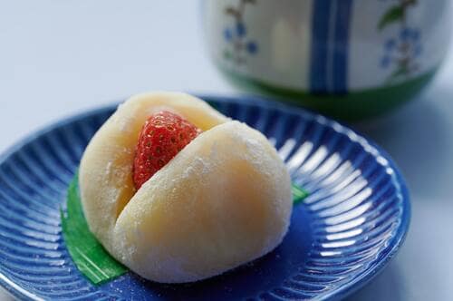 いちご大福とお茶
