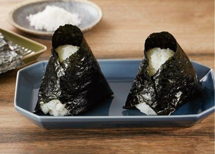 極みのおにぎりが完成！おすすめの海苔は？｜「LDK」とお米のプロが比較