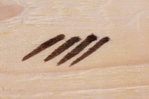 キズや深いえぐれを隠せるか フローリング補修4製品を徹底比較 イメージ2