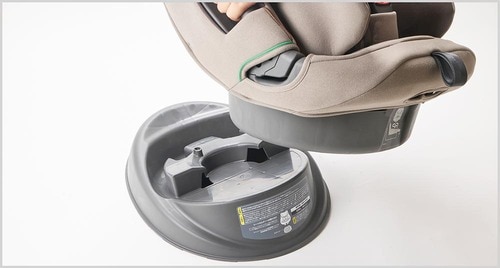 赤ちゃんを乗せたまま部屋まで持ち運べる! チャイルドシートおすすめ イメージ