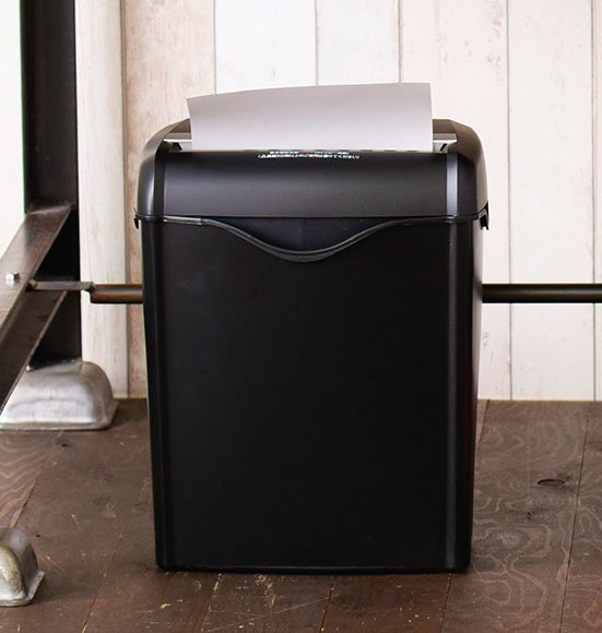 Amazonベーシック:シュレッダー: 6枚裁断:クロスカット:14L:シュレッダー:事務用品:文房具
