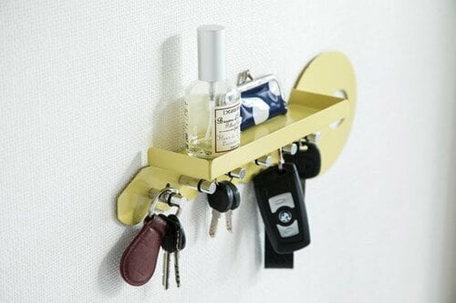 狭い玄関にもぴったり!個性的なカギのデザインがおしゃれ