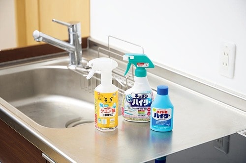 調理台の汚れは素材に合った洗剤で落とす イメージ3