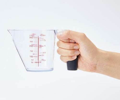 貝印「KAI 上から量れる計量カップ300ml」