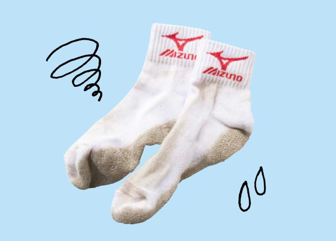 泥だらけ靴下 ゴルフボールと一緒に洗うだけで汚れが落ちました 実験報告 360life サンロクマル