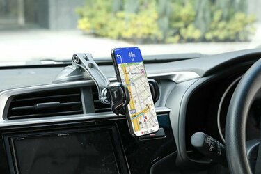 車用スマホホルダーのおすすめ4選 安くて良いモノ大賞 年 21年 360life サンロクマル
