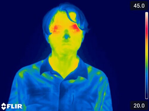 【温まり具合】温まる範囲が局所的でイマイチな温度感…。 充電式ホットアイマスクおすすめ イメージ