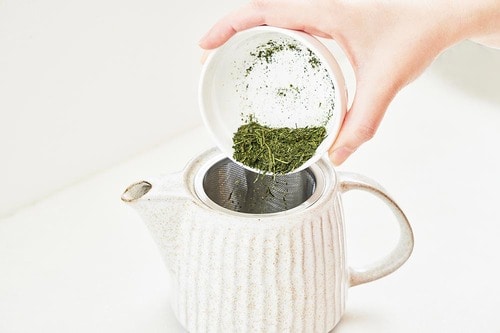 急須の場合(お湯は別途沸かす) 茶こし付き電気ケトルおすすめ イメージ