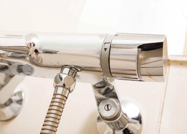 TVで話題の洗剤「茂木和哉」で本当に水垢はキレイになるのか？