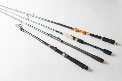 コンパクトロッドは「振り出し」と「継ぎ」の2タイプ コンパクトロッドおすすめ イメージ