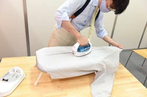アイリスプラザ アイロン台 舟型 シルバー IB-K001 SV アイロン台おすすめ イメージ3