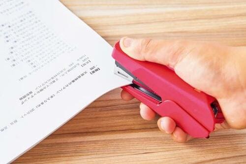 厚手の資料にも! 「軽とじホッチキス 20枚とじHD-10TL」 イメージ2