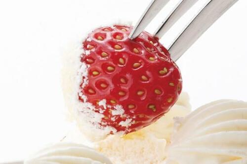 甘酸っぱい新鮮苺クリーム スペシャル苺ショート