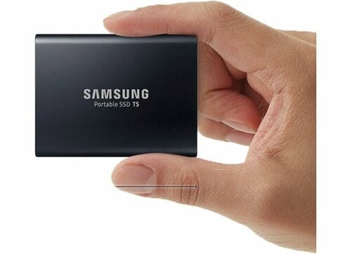 サムスン:Portable  SSD T5（1TB）:アダプタ
