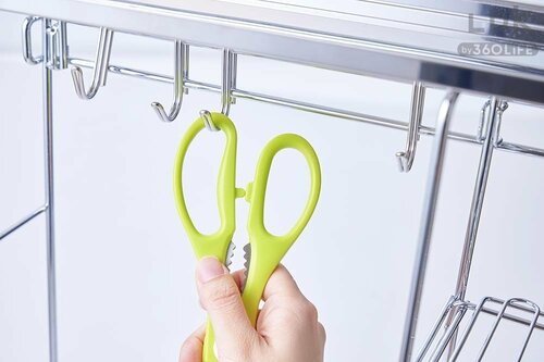 フックの安定感が惜しい 調味料ラックおすすめ イメージ