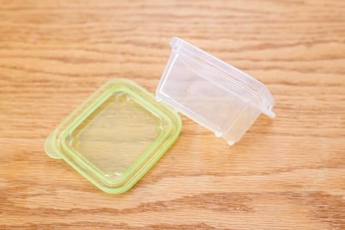 安くて丈夫でも角や溝が多めで洗いづらい「スケーター」 離乳食冷凍容器おすすめ イメージ2