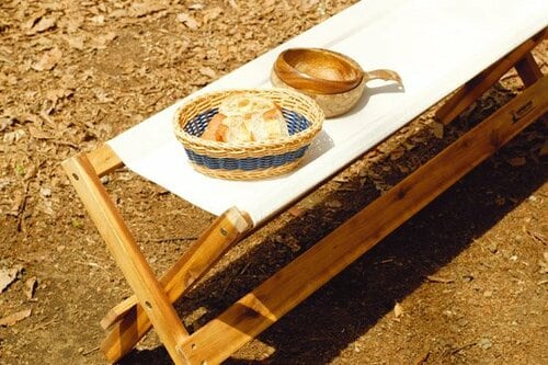 テーブルにもなるベンチはチェアと合わせて活用しよう イメージ2