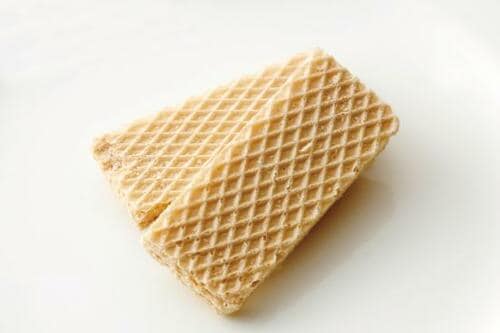 4位: サクッとした食感が楽しい!王道ウエハースのミニ ミルク イメージ2