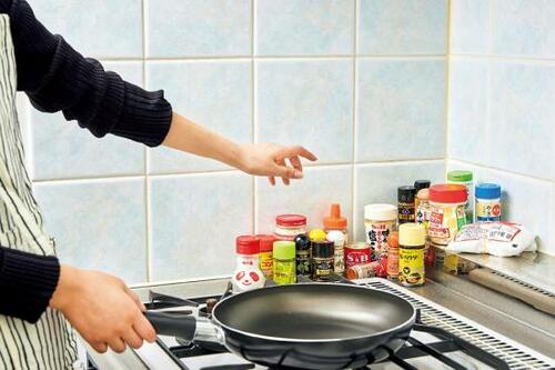 散らかりは“キッチンに直置き”が原因でした イメージ