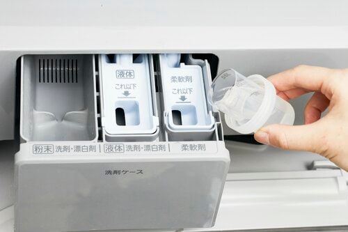 使い方は柔軟剤トレイに入れるだけ! イメージ