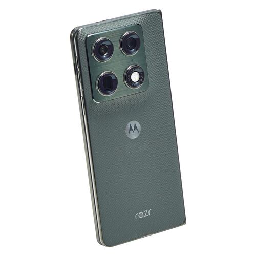 折りたたみスマホおすすめ モトローラ motorola razr fold イメージ2