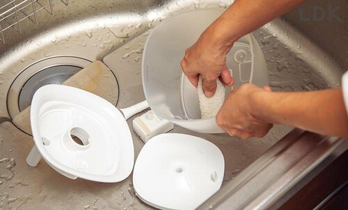 シンプルで洗浄しやすい 猫用水飲み器おすすめ イメージ