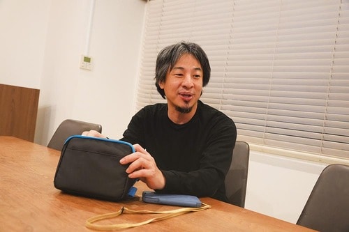 アンカーなんだからセット売りすれば？ フロントオープン型スーツケースとガジェットケースおすすめ イメージ