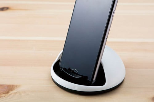 ［実力まぁまぁ］音が広がるスマホスタンド＆スピーカー イメージ3