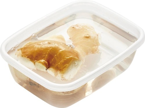 しょうがは水につけて冷蔵でみずみずしく イメージ